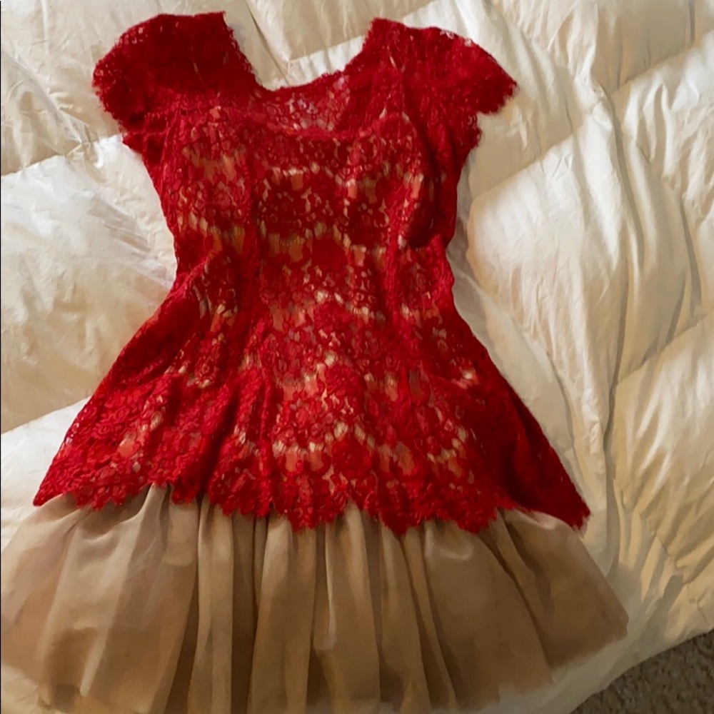 Red hot dress 😍